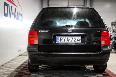 Volkswagen Passat 1.8i 20V Variant 2000, kuva 6/19
