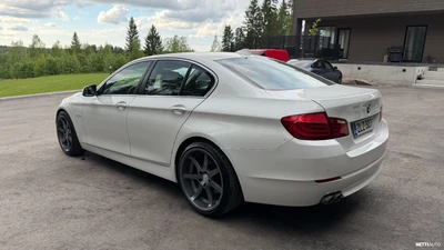BMW 520 2011, photo 6/23