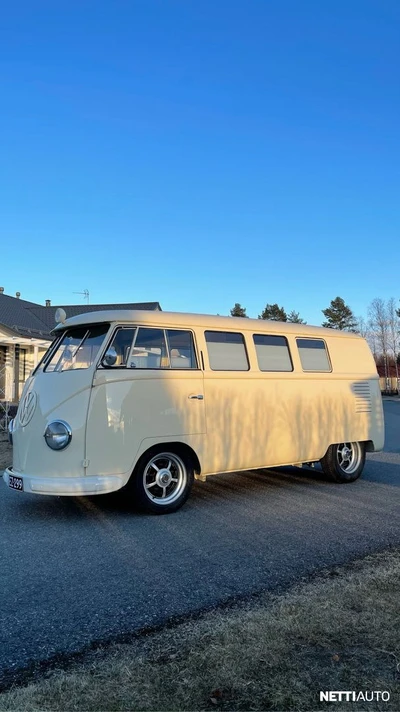 Volkswagen Kleinbus Krankenwagen 1956, kuva 2/12
