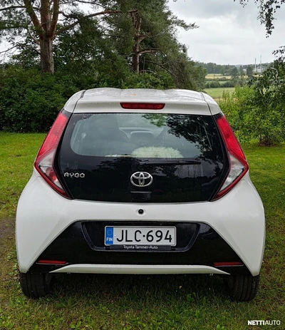 Toyota Aygo 1,0 VVT-i x-play 5ov 2018, kuva 2/15
