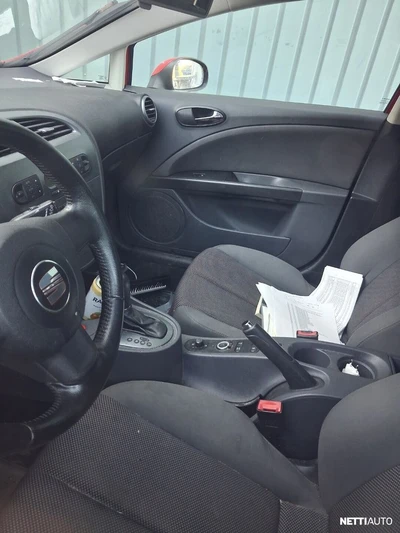 Seat Leon 1.9tdi dpf stylance dsg 2009, kuva 3/4