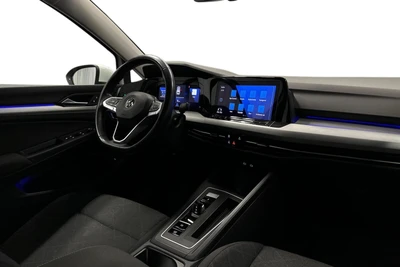 Volkswagen Golf 2022, photo 7/10