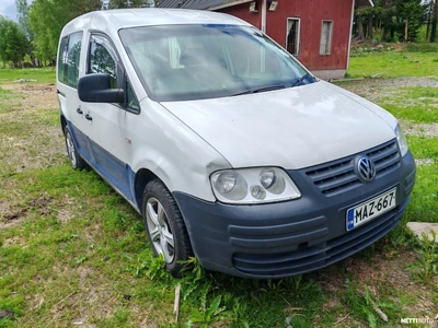 Volkswagen Caddy 2010, photo 1/8