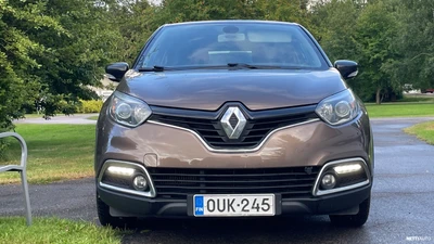 Renault Captur TCe 120 EDC-aut Dynamique 2013, photo 7/33