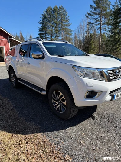 Nissan Navara 2017, photo 1/20
