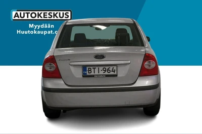 Ford Focus 1,6 100hv Collection M5 Sedan 2007, photo 6/14