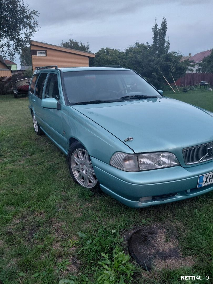 Volvo V70
