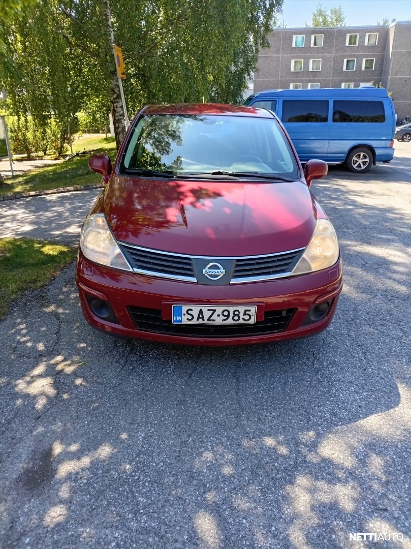 Nissan Tiida