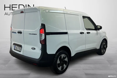 Ford Transit Courier 2025, photo 2/25