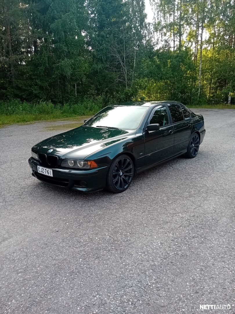 BMW 528