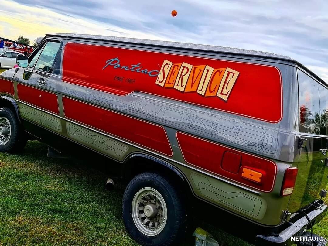 Chevrolet Chevy Van