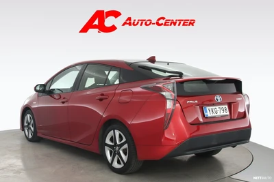 Toyota Prius Active 2019, photo 3/24