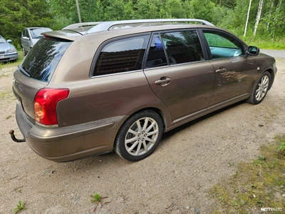 Toyota Avensis 2004, photo 3/6
