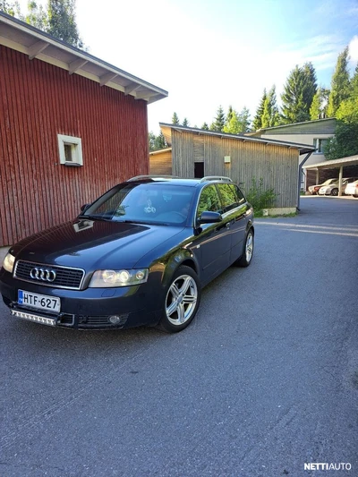 Audi A4 2004, photo 2/10