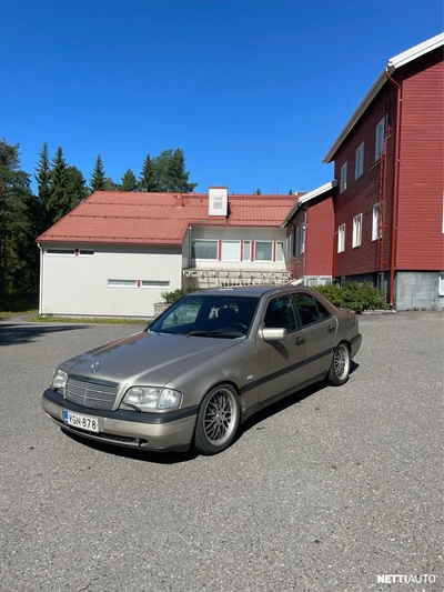 Mercedes-Benz 180 1996, kuva 1/11