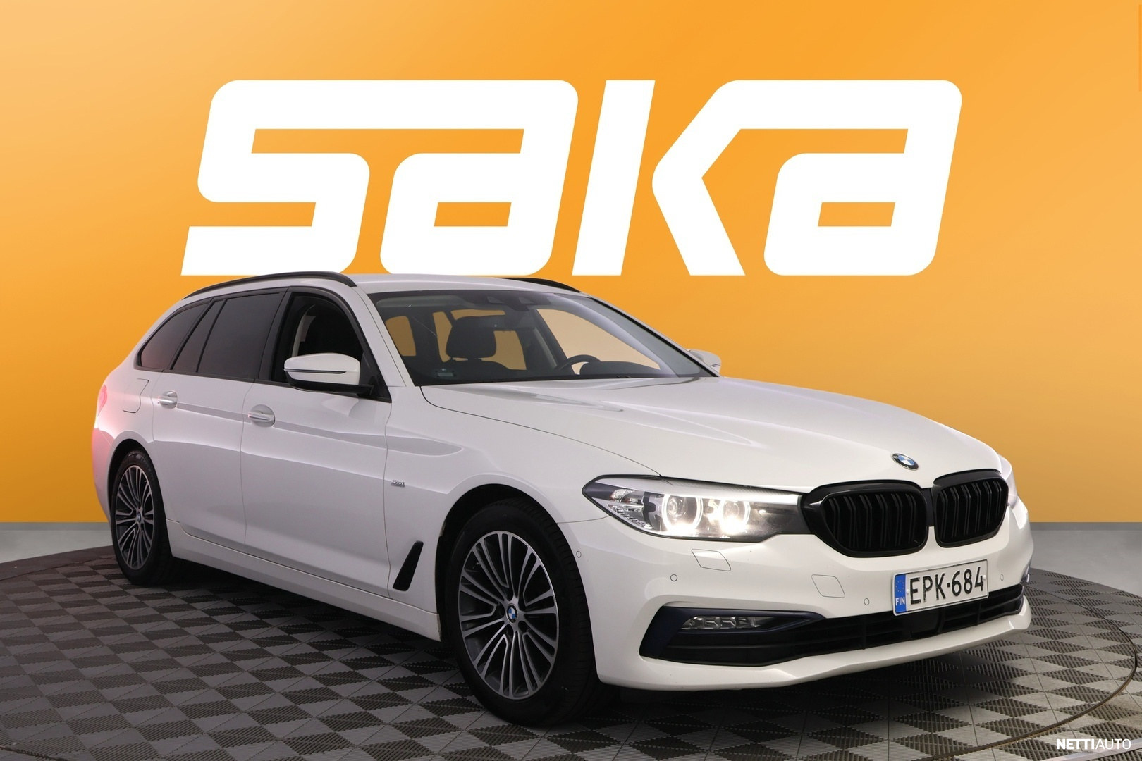 BMW 520