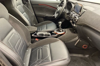 Nissan Juke 2020, photo 7/17