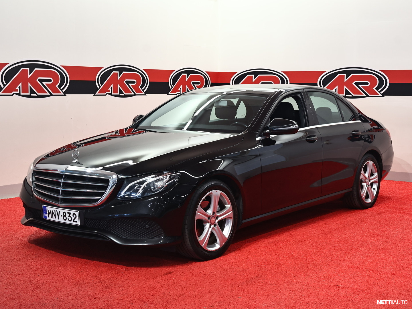 Mercedes-Benz E