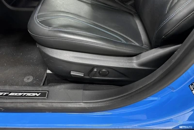 Ford Mustang Mach-E 2021, photo 4/43