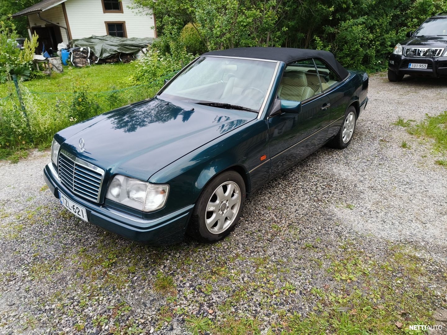 Mercedes-Benz 200
