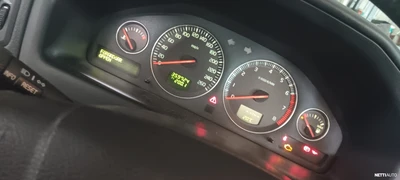 Volvo V70 2003, kuva 2/5