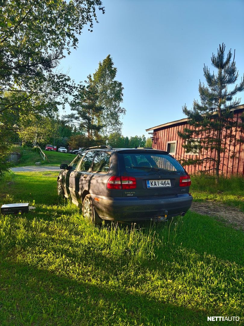 Volvo V40