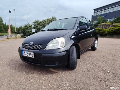 Toyota Yaris 2004, photo 1/11
