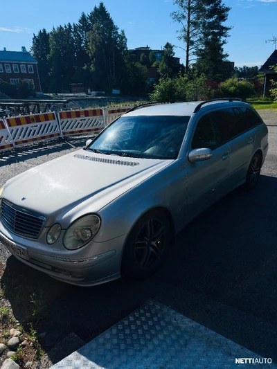 Mercedes-Benz E 2003, kuva 2/7