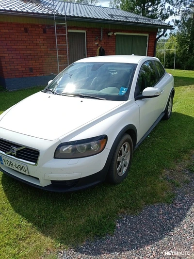 Volvo C30 1,6D (109 hv) Momentum man 2008, photo 2/15