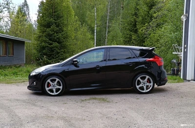 Ford Focus 2013, photo 1/13