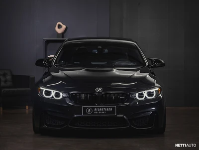BMW M4 2015, kuva 2/15