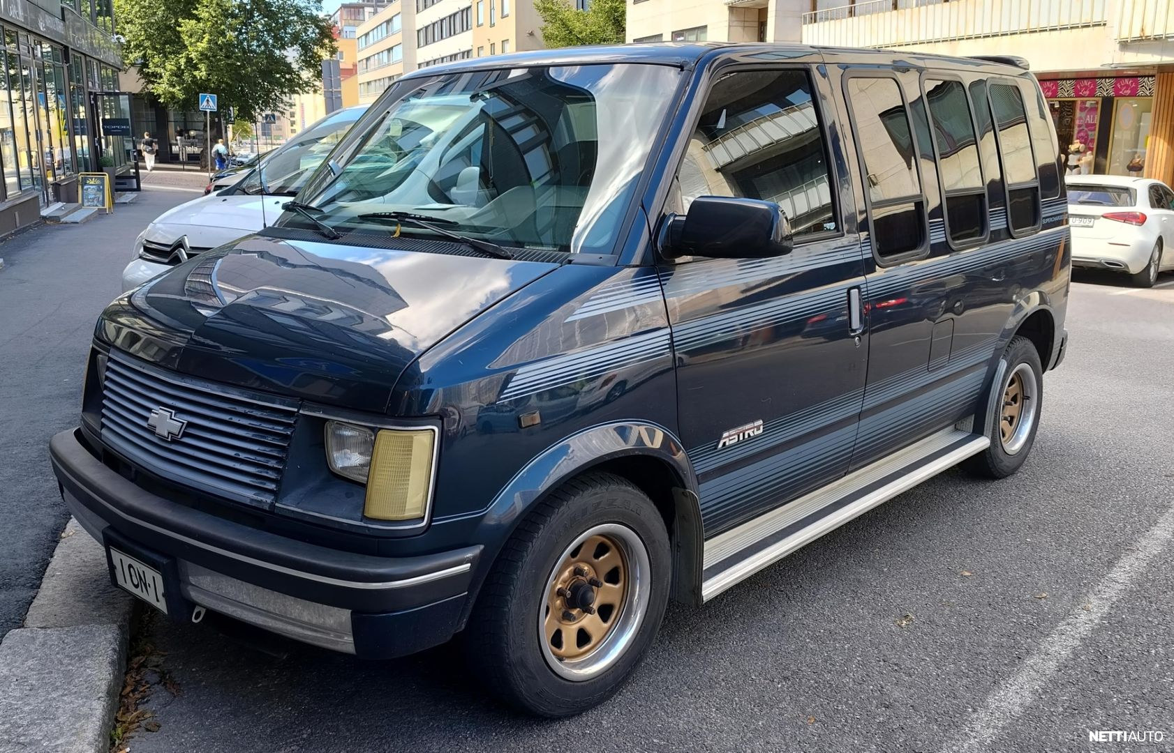 Chevrolet Astro