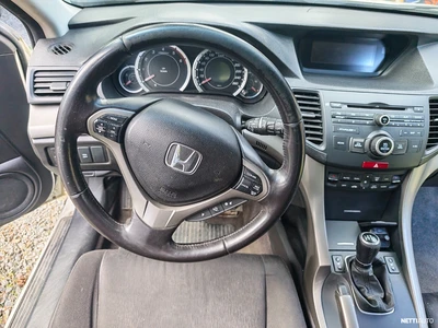 Honda Accord 2011, photo 6/11