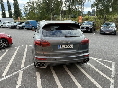 Porsche Cayenne S E-hybrid 2015, photo 4/9