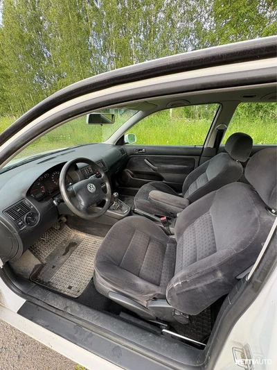 Volkswagen Golf 2002, kuva 5/6