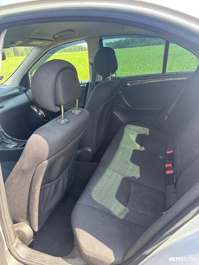 Mercedes-Benz C 2006, kuva 5/6