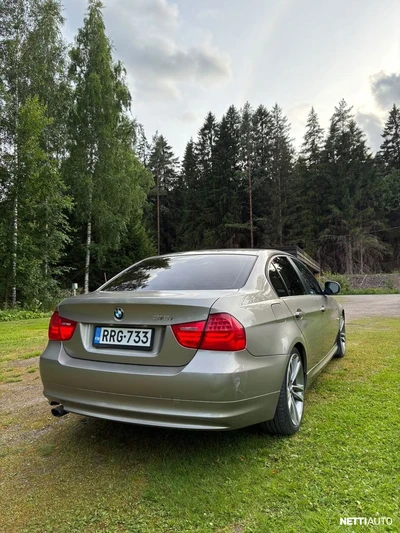BMW 318 2010, photo 8/8