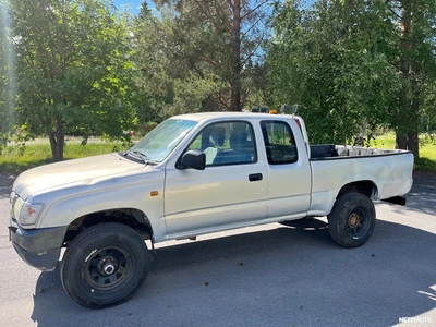 Toyota Hilux Katsastettu Hilux 4x4 2005, photo 1/19