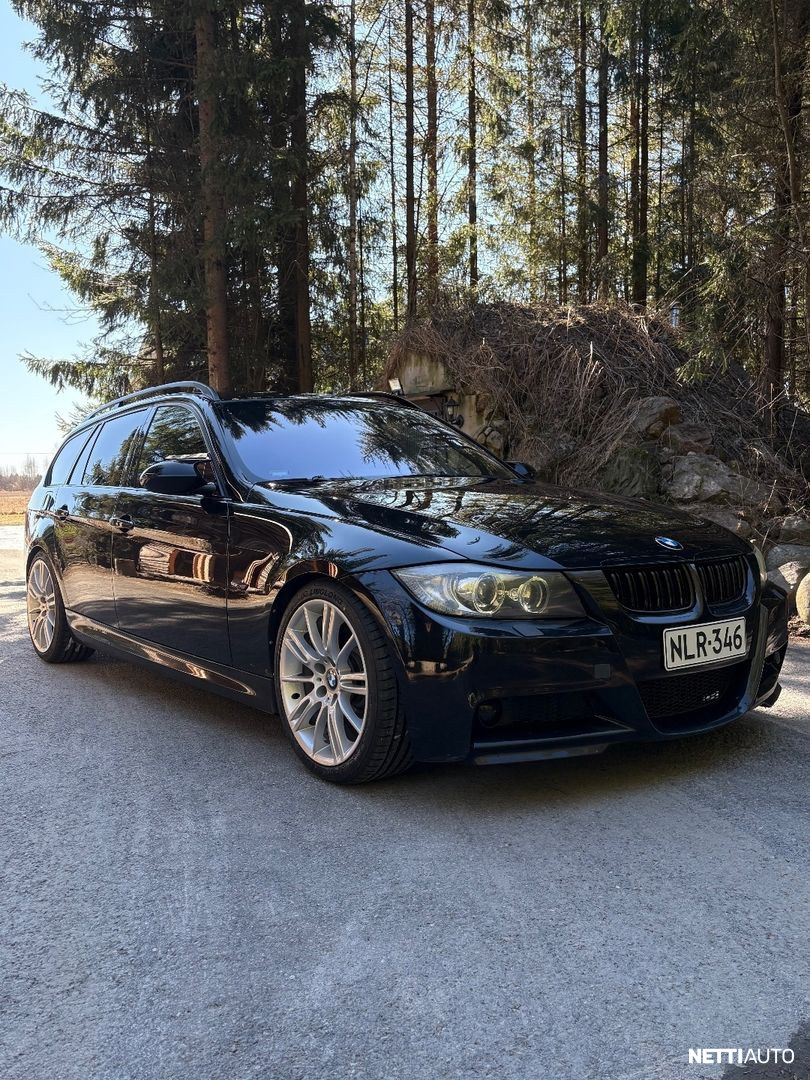 BMW 330