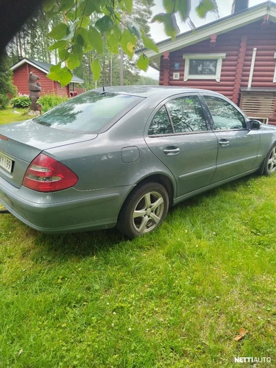 Mercedes-Benz 270 2004, kuva 2/8