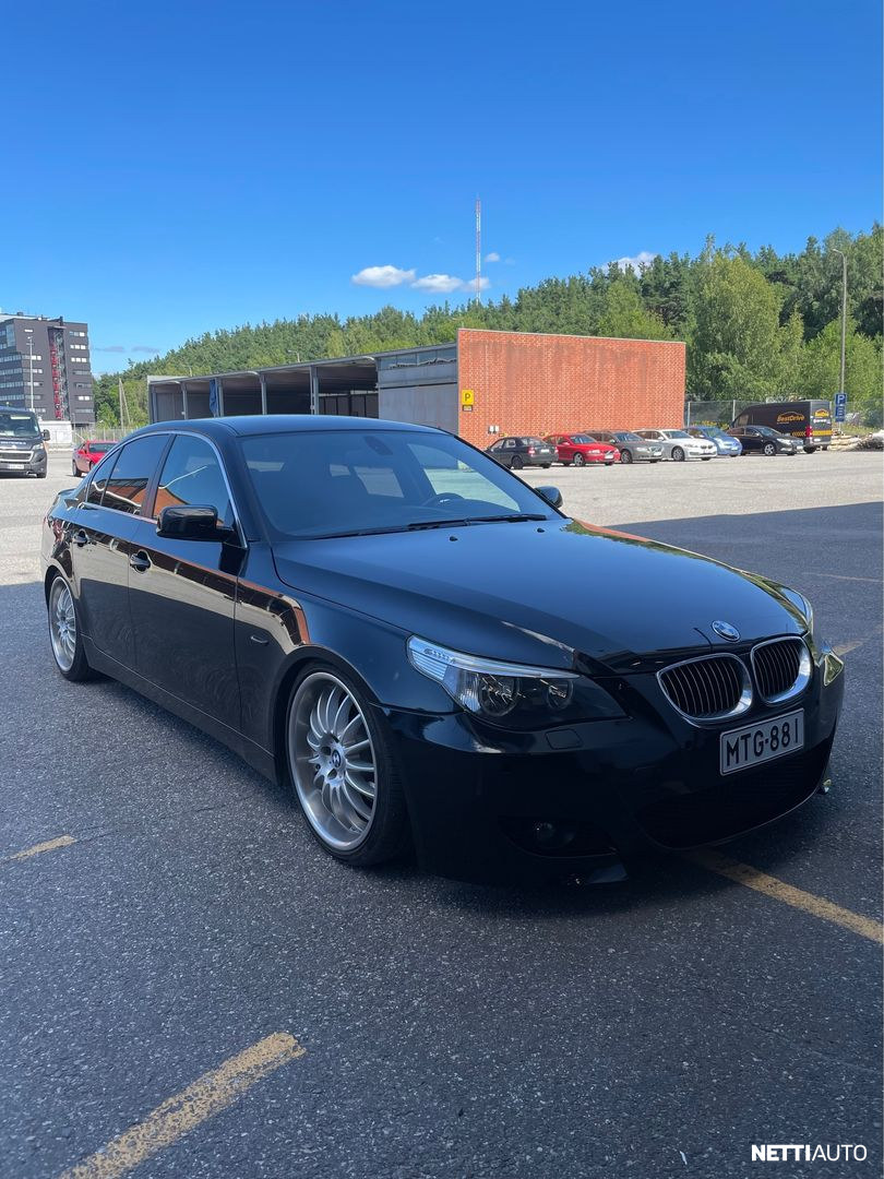 BMW 525