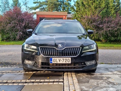 Skoda Superb 2016, photo 2/24