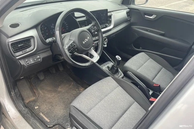 Kia Stonic 1,0 T-GDI 100hv LX 2022, photo 5/5