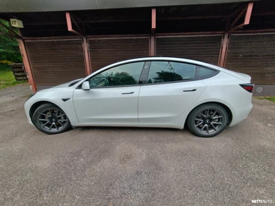 Tesla Model 3 2021, kuva 6/14