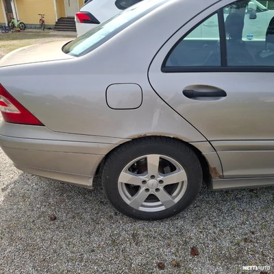 Mercedes-Benz C 200 2006, photo 3/5