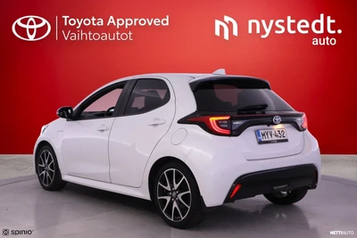 Toyota Yaris 1,5 Hybrid Premium 2021, photo 2/55