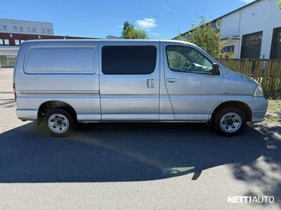 Toyota Hiace 2012, photo 7/21