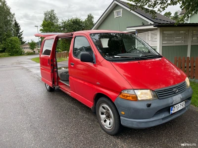 Toyota Hiace 2004, photo 7/14