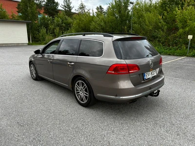 Volkswagen Passat 2011, kuva 3/5