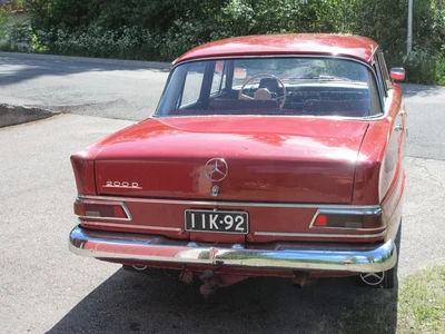 Mercedes-Benz 200 200 D 1967, kuva 5/5